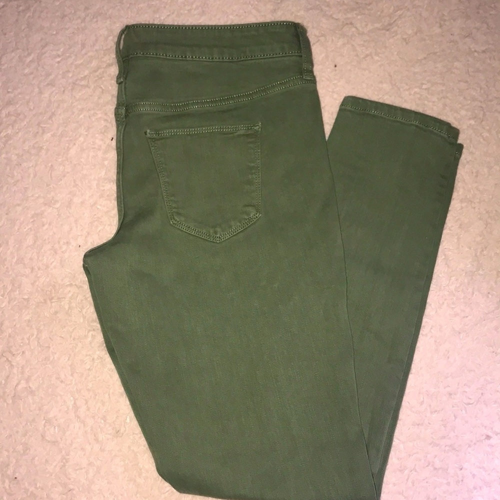 NWOT UNIVERSAL THREAD JEANS ❤️